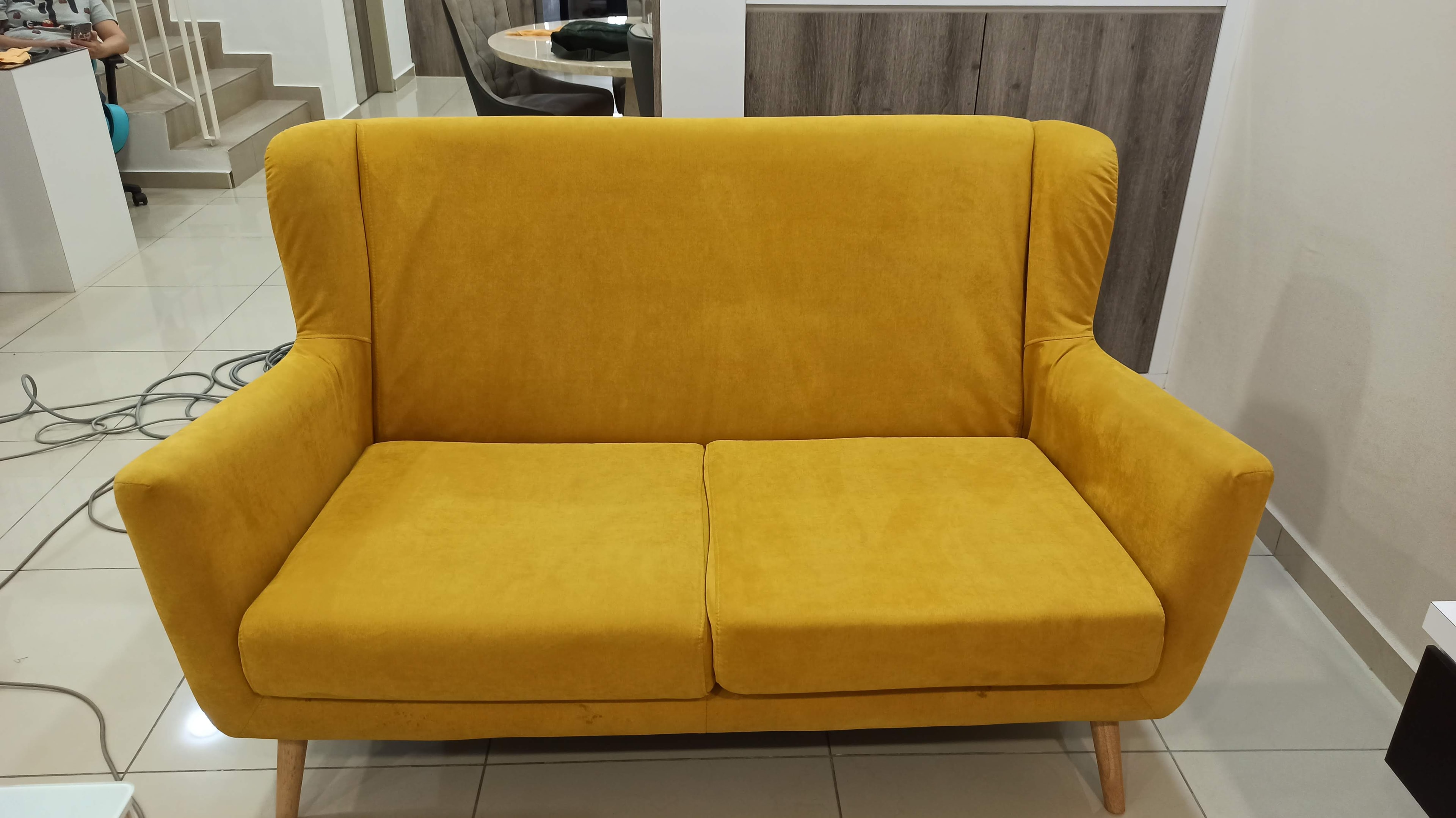 Sofa Fabrik selepas cucian